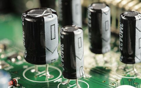 智能電容與普通電容器的區(qū)別到底是誰(shuí)比較好？